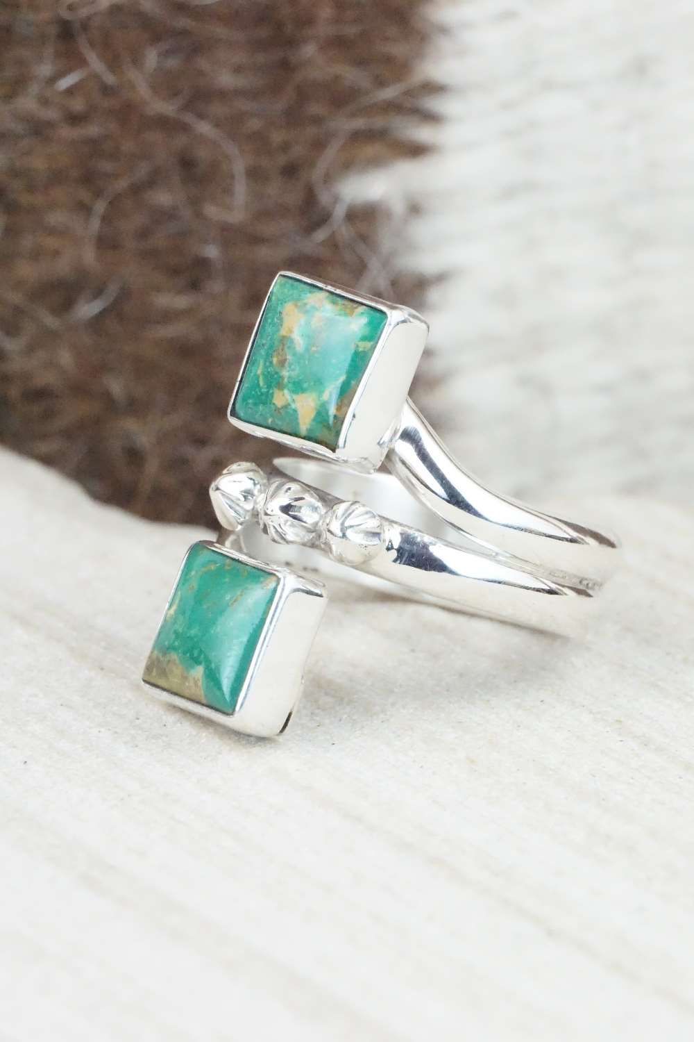 Turquoise & Sterling Silver Ring - Bobby Platero - Size 7