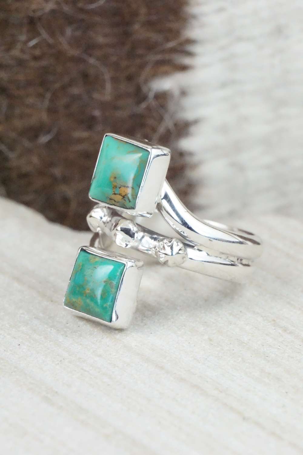 Turquoise & Sterling Silver Ring - Bobby Platero - Size 7.25