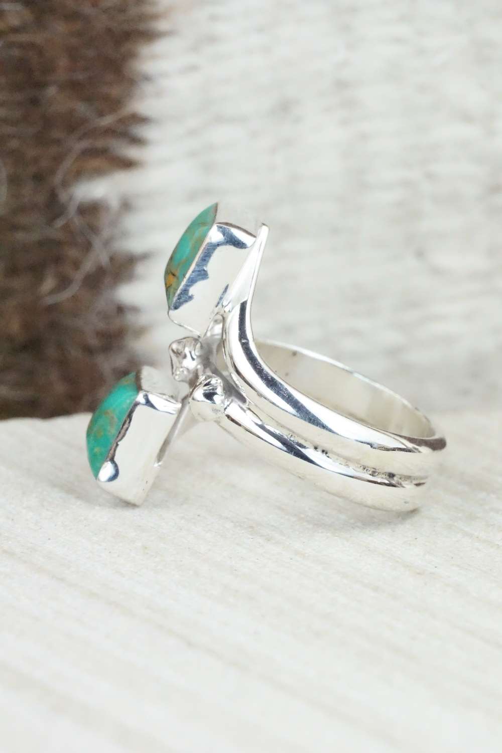 Turquoise & Sterling Silver Ring - Bobby Platero - Size 7.25