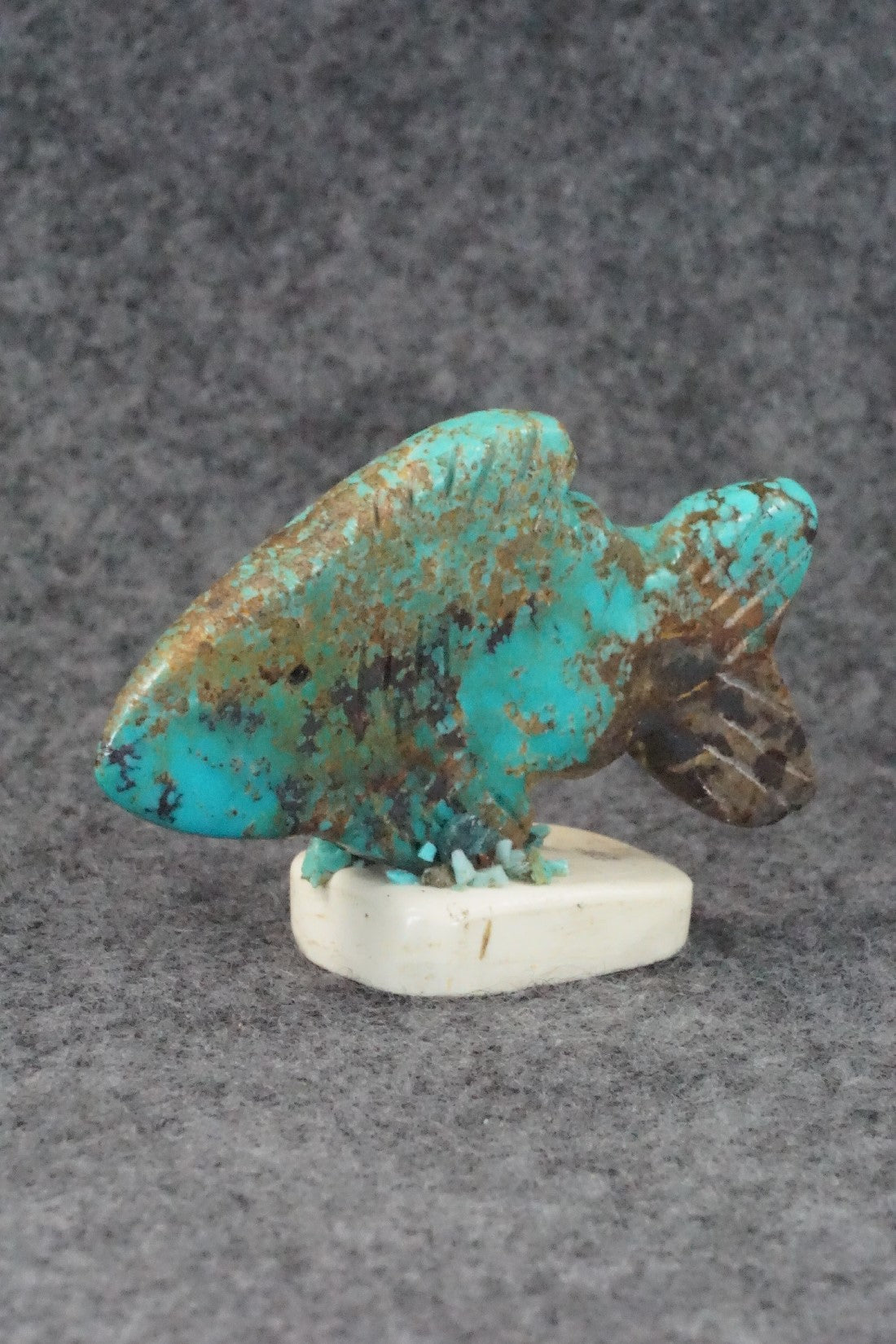 Fish Zuni Fetish Carving - Justin Red Elk