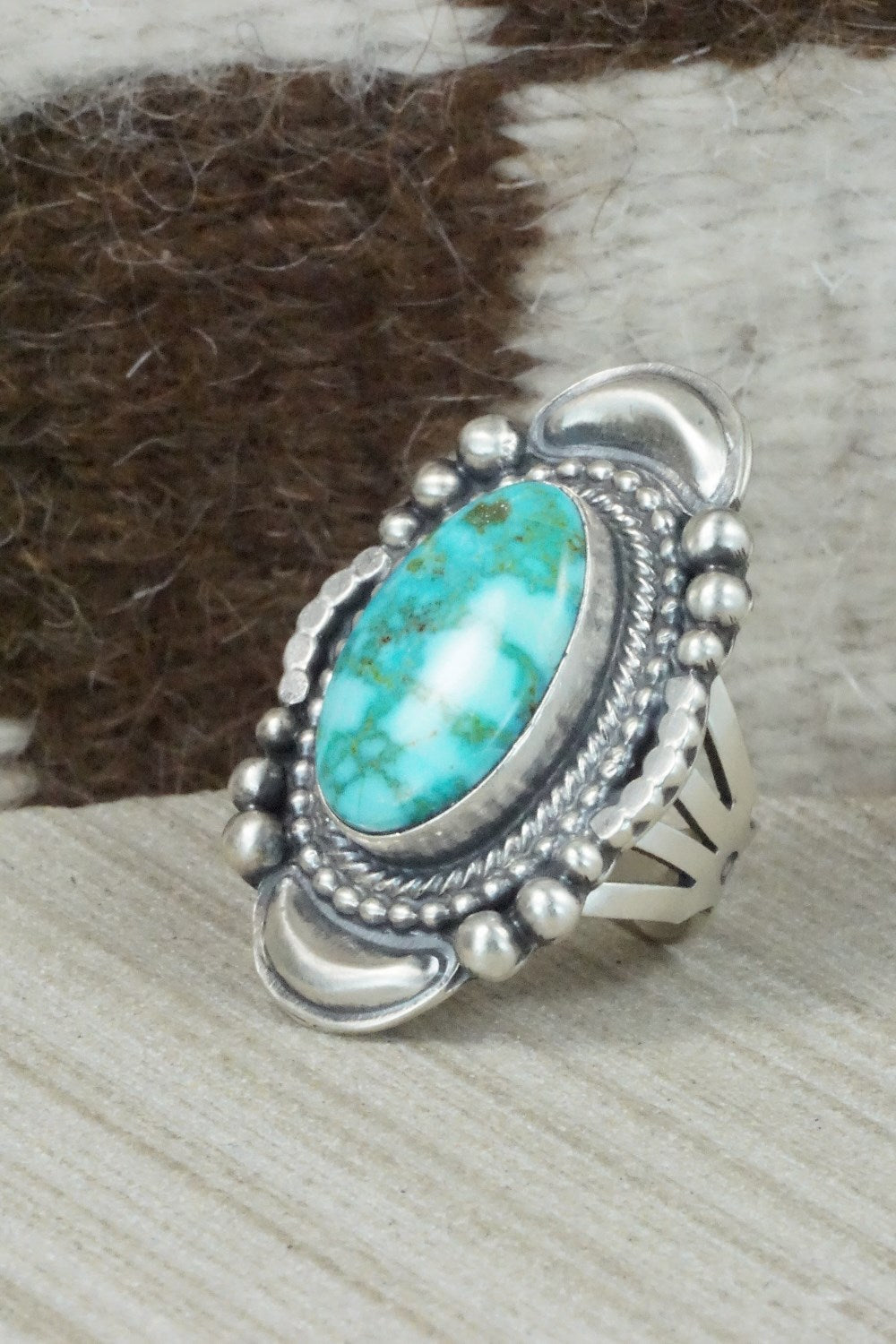 Turquoise & Sterling Silver Ring - Tom Lewis - Size 5.5