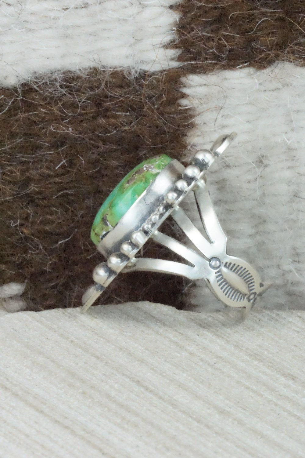 Turquoise & Sterling Silver Ring - Tom Lewis - Size 8.25