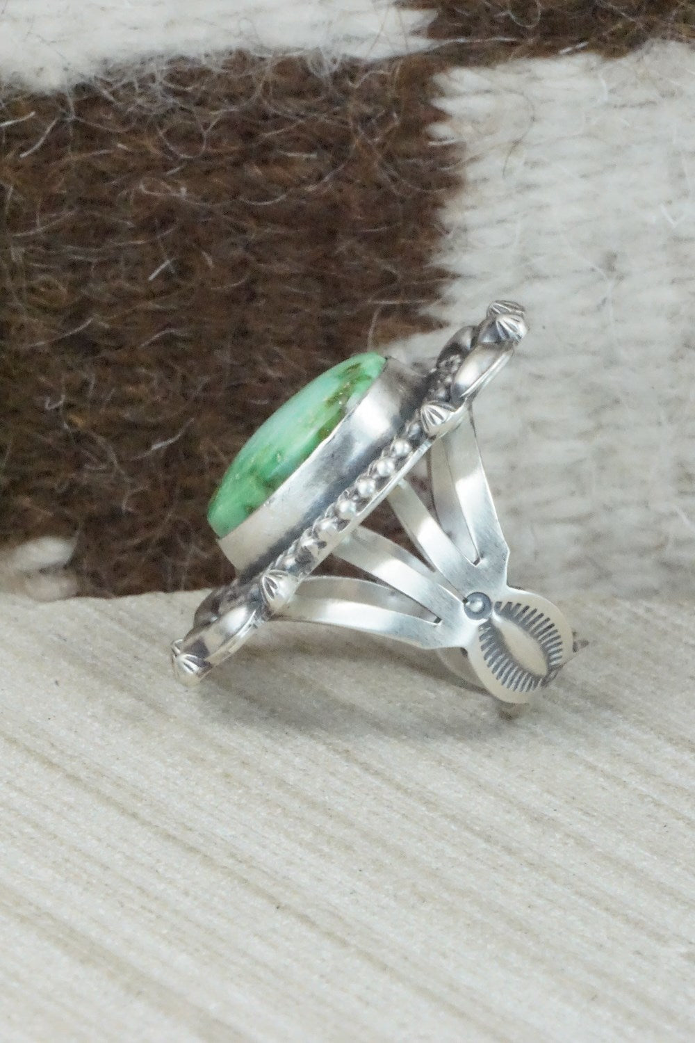 Turquoise & Sterling Silver Ring - Tom Lewis - Size 6.25