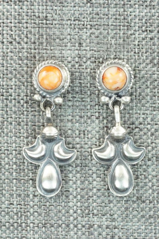 Spiny Oyster & Sterling Silver Earrings - Adelarae Yazzie