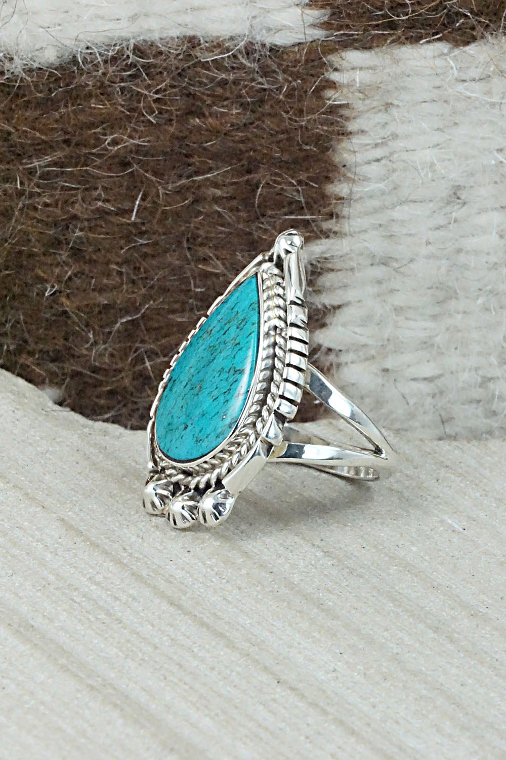 Turquoise & Sterling Silver Ring - Genevieve Francisco - Size 7
