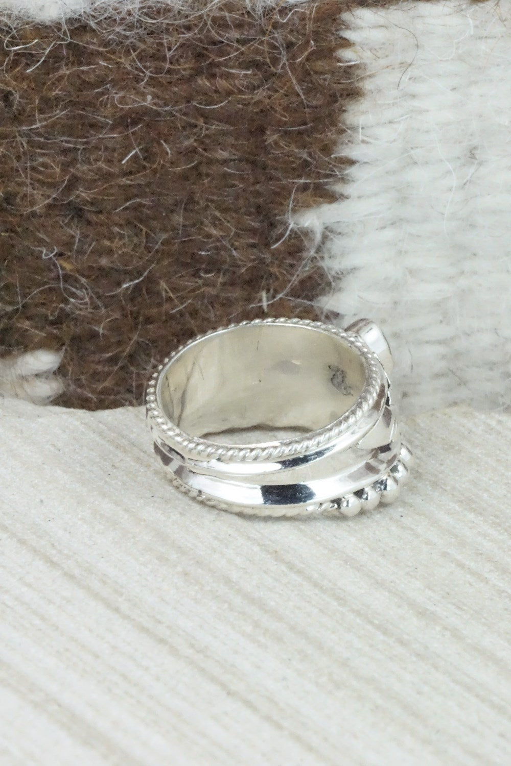 Turquoise & Sterling Silver Ring - Tom Lewis - Size 7