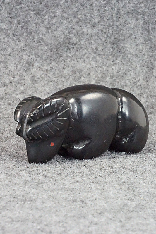 Goat Zuni Fetish Carving - Justin Red Elk