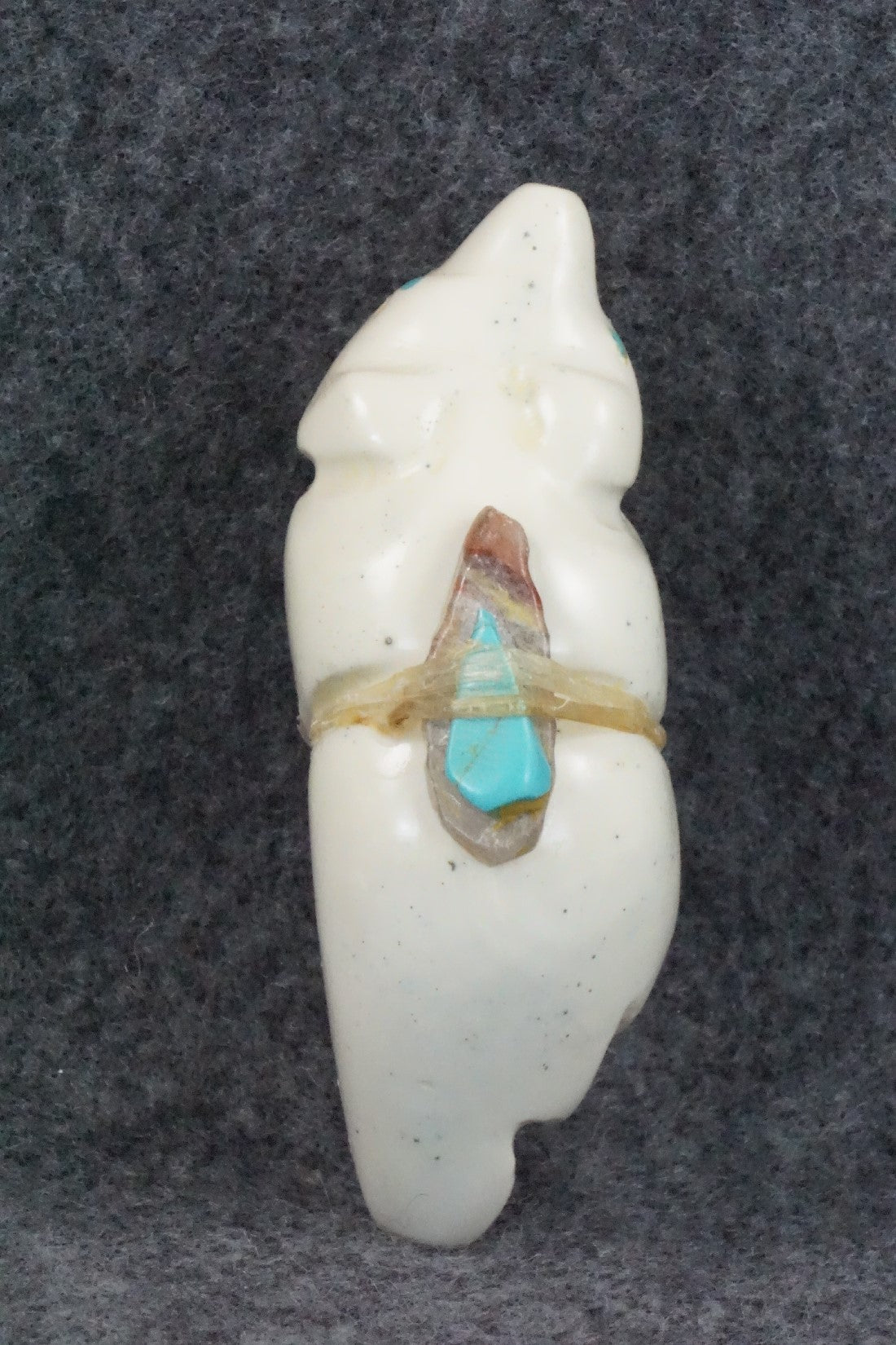 Bear Zuni Fetish Carving - Justin Red Elk