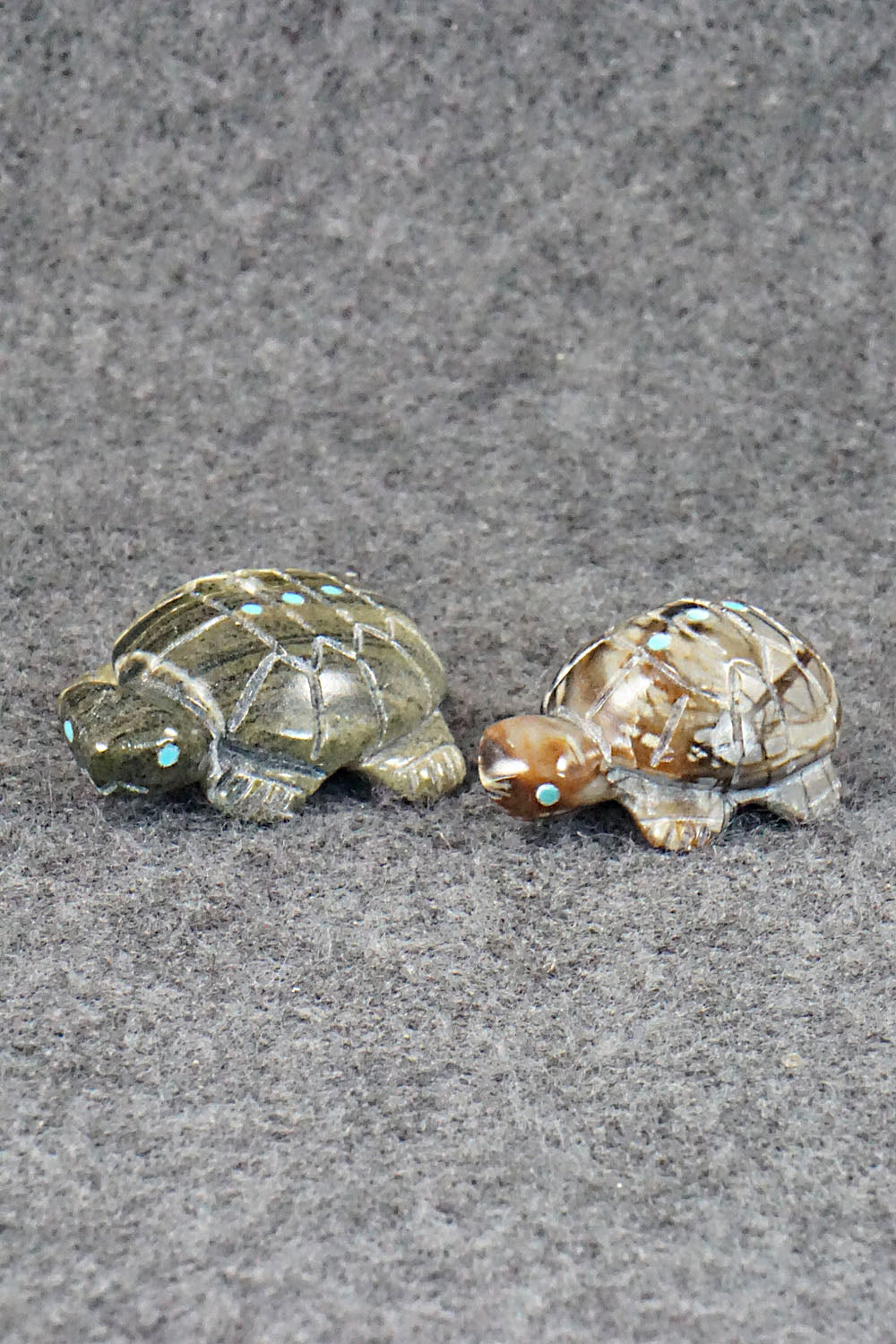 Turtles Zuni Fetish Carving - Reynold Lunasee