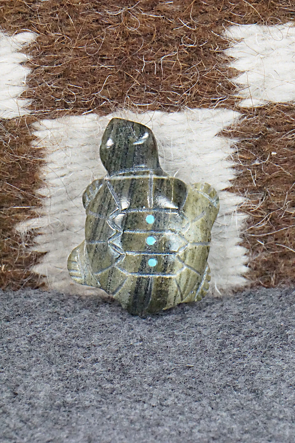 Turtles Zuni Fetish Carving - Reynold Lunasee