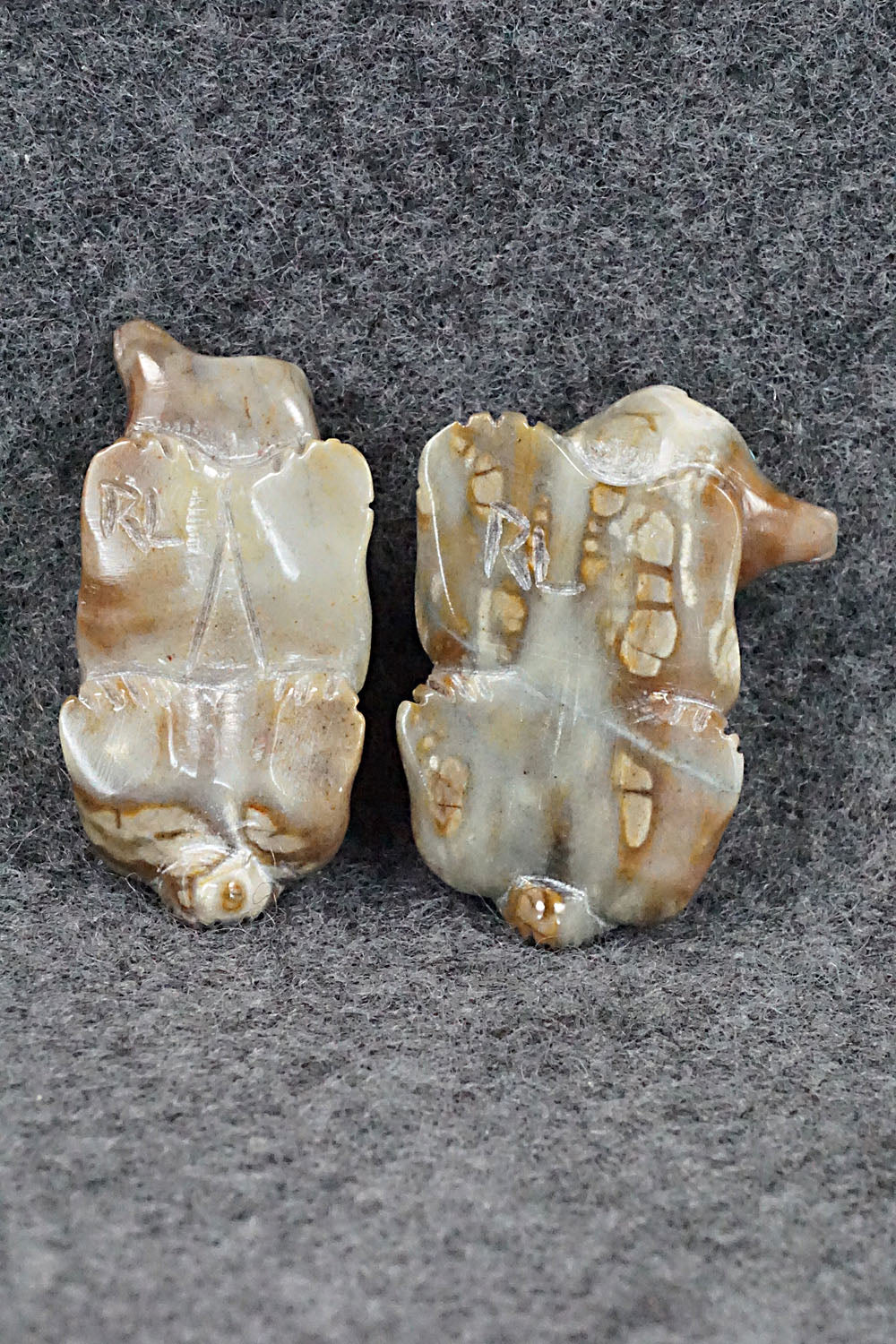 Badger Zuni Fetish Carvings - Reynold Lunasee