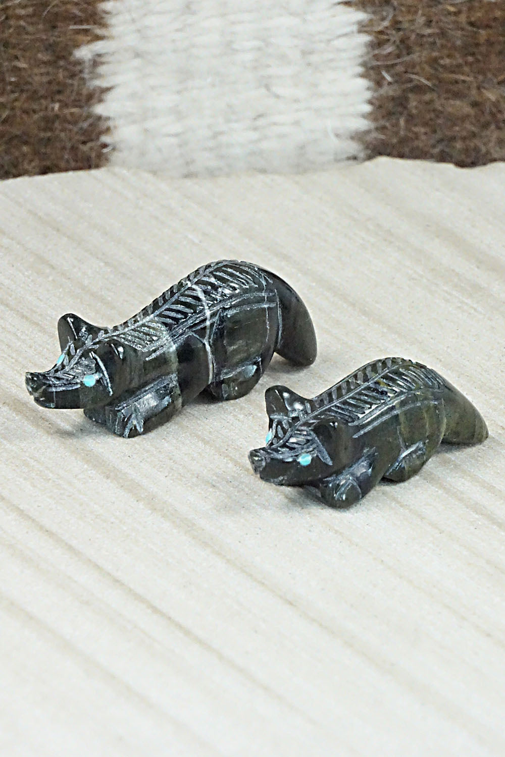 Wolf Zuni Fetish Carvings - Reynold Lunasee