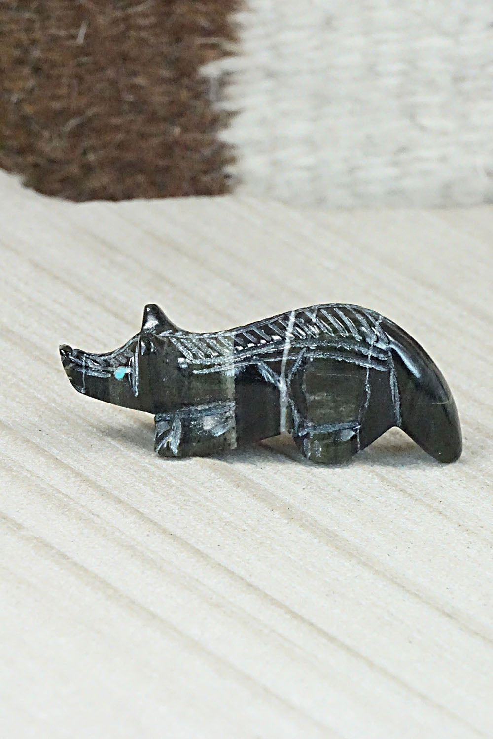Wolf Zuni Fetish Carvings - Reynold Lunasee