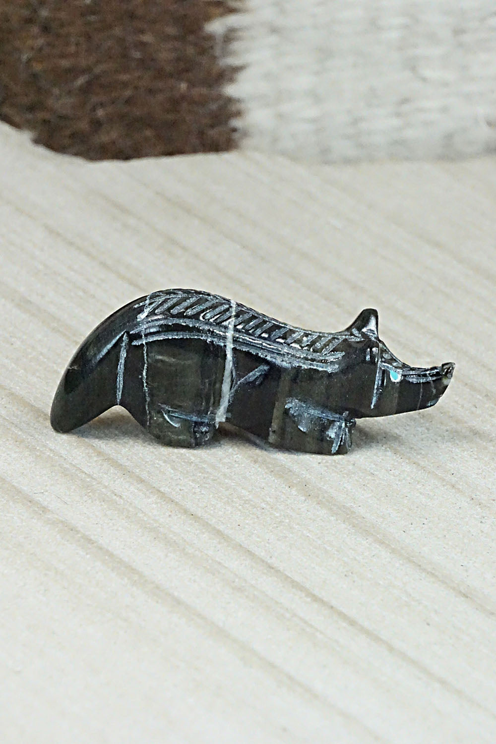 Wolf Zuni Fetish Carvings - Reynold Lunasee