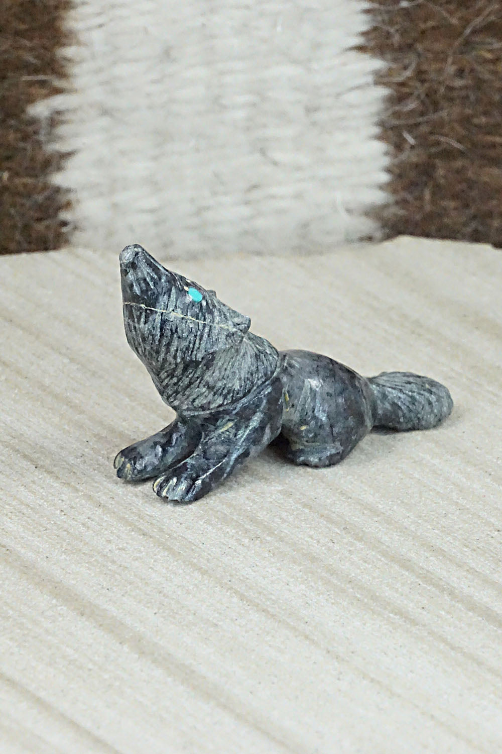 Wolf Zuni Fetish Carving - Jonas Hustito