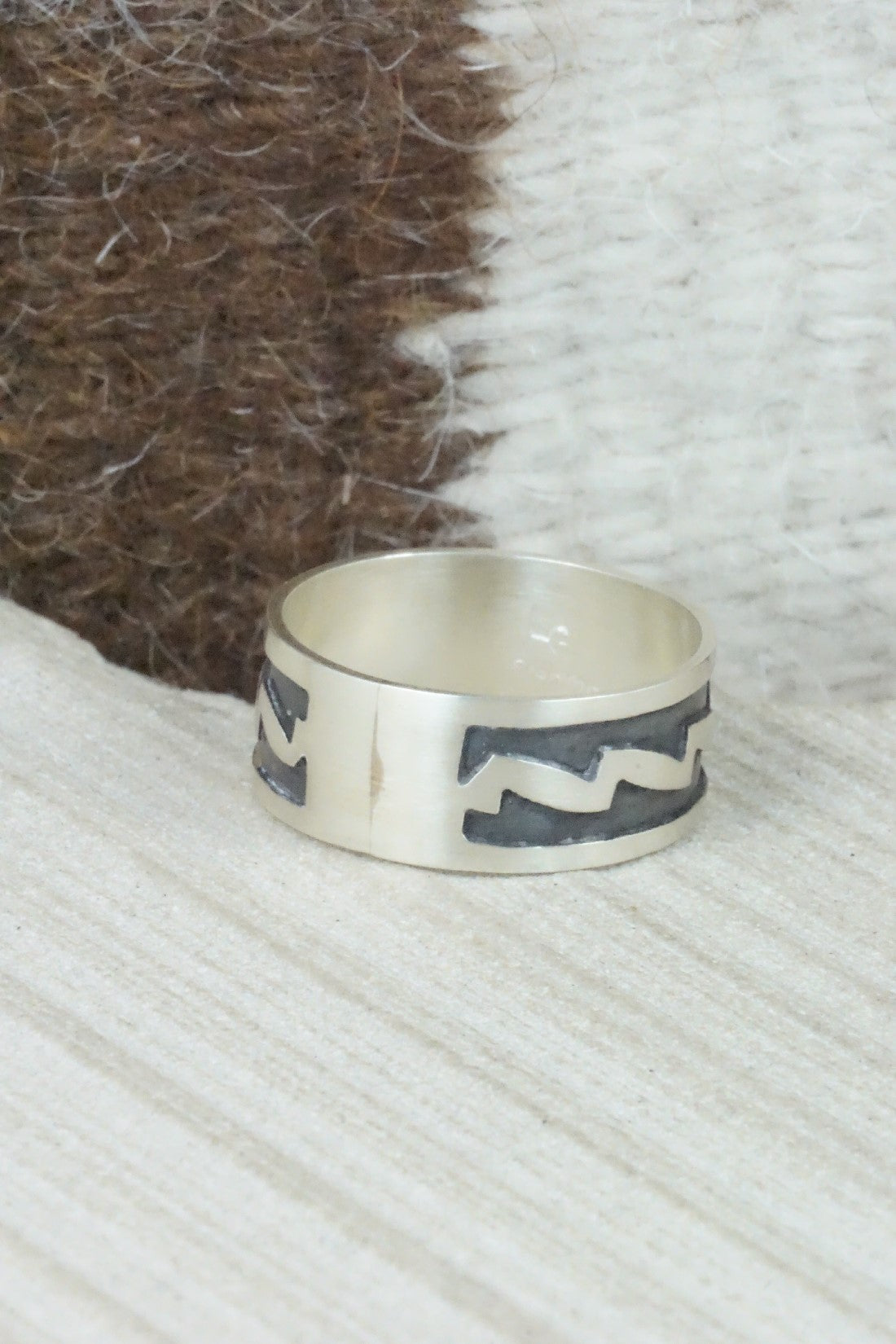 Sterling Silver Ring - Lester Gene - Size 14.75