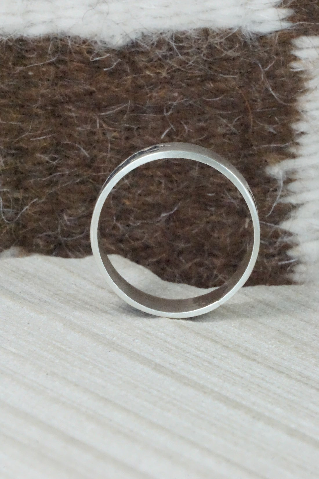 Sterling Silver Ring - Lester Gene - Size 14