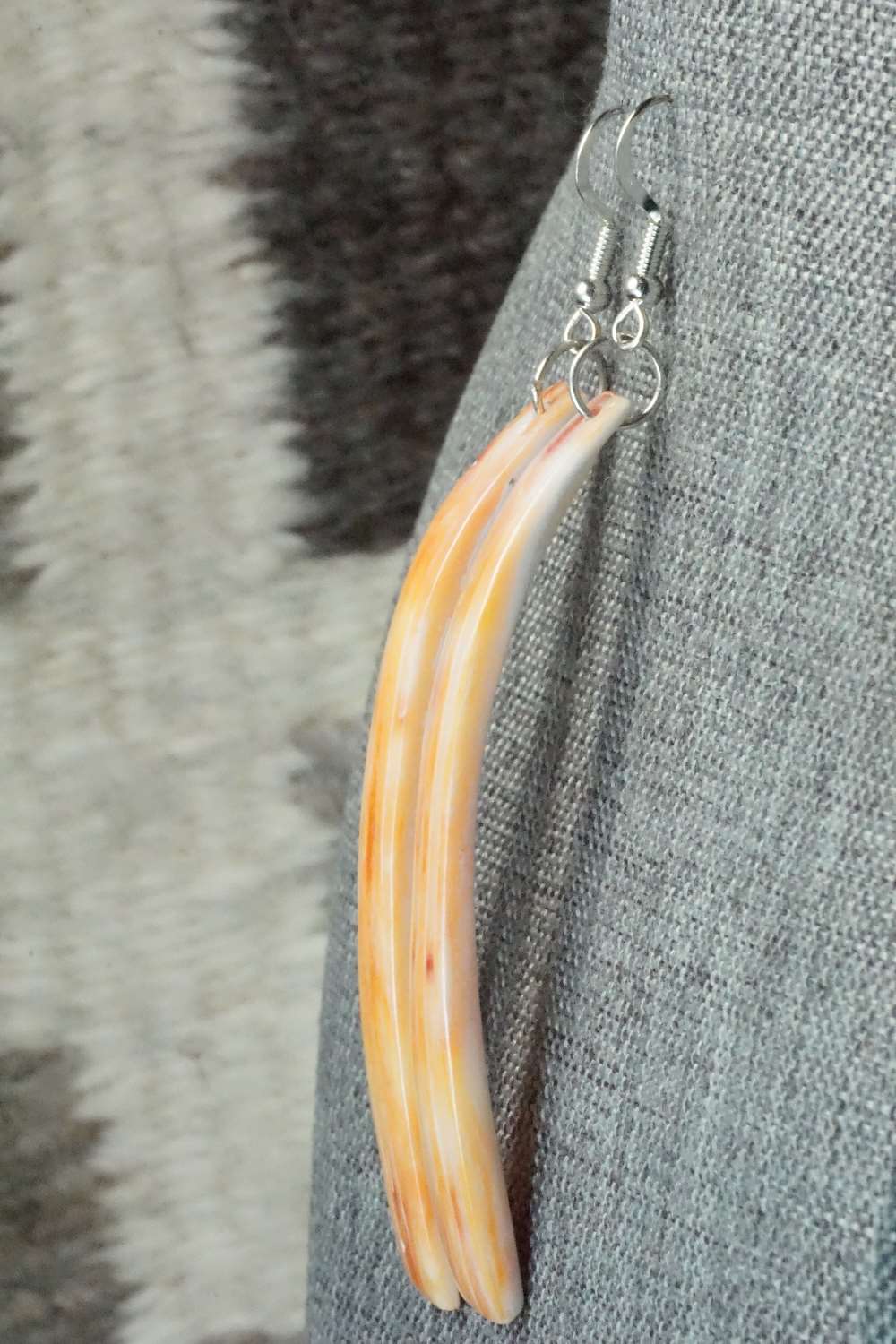Spiny Oyster & Sterling Silver Earrings - Jesus Espino