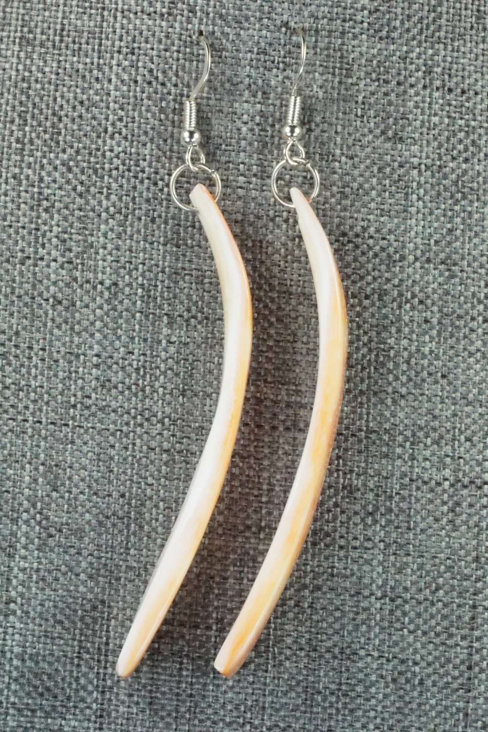 Spiny Oyster & Sterling Silver Earrings - Jesus Espino