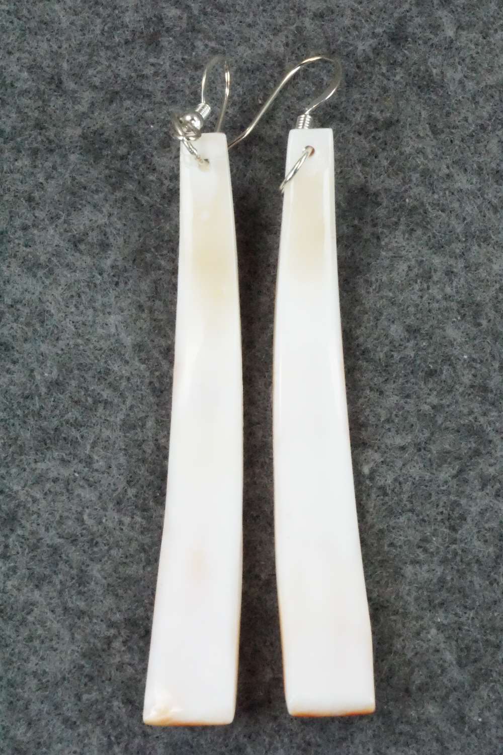 Spiny Oyster & Sterling Silver Earrings - Jesus Espino