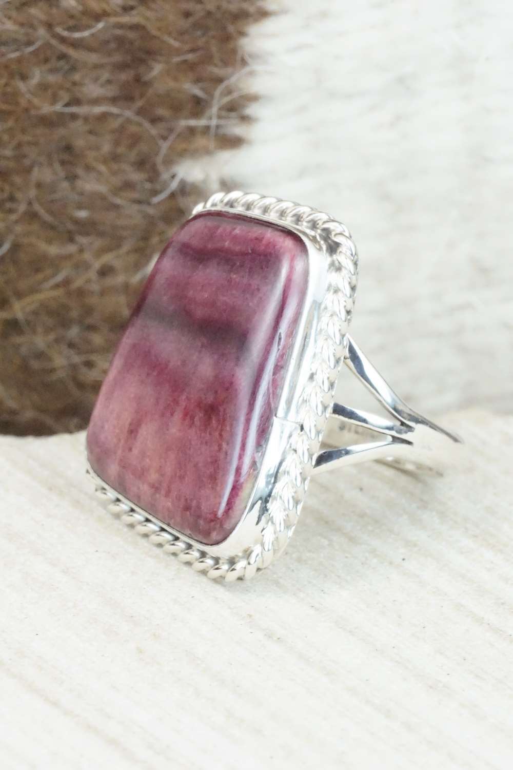 Spiny Oyster & Sterling Silver Ring - Amos Begay - Size 9.25