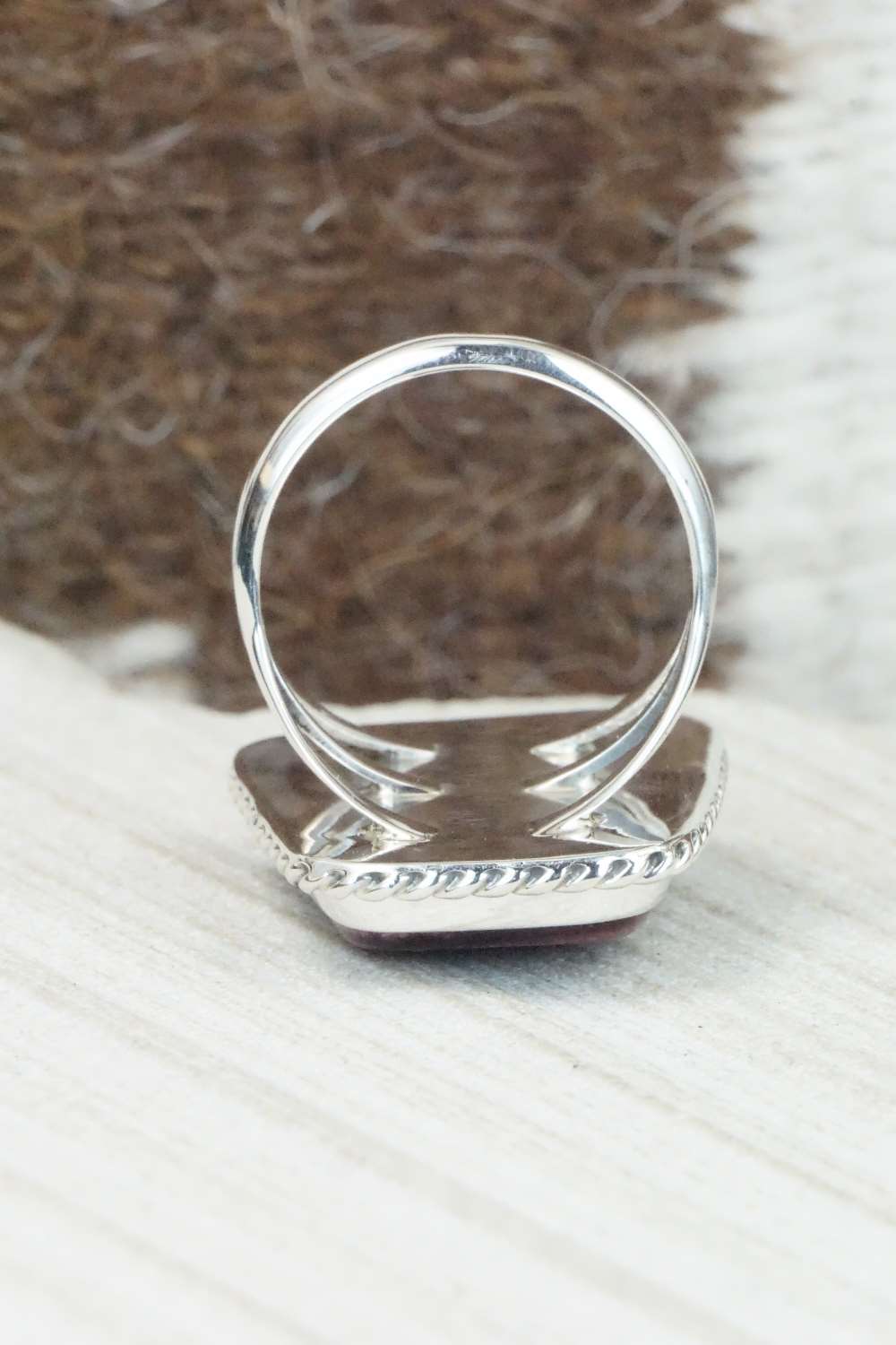 Spiny Oyster & Sterling Silver Ring - Amos Begay - Size 9.25