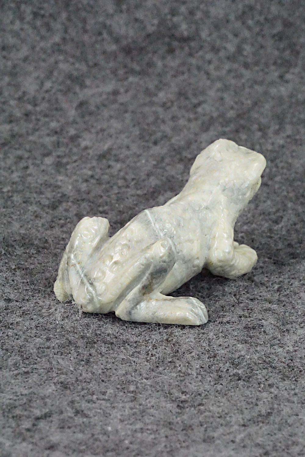 Frog Zuni Fetish Carving - Wilfred Cheama