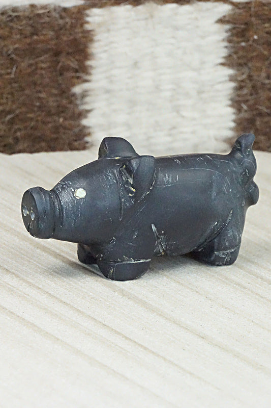 Hog Zuni Fetish Carving - Louise Ponchuella
