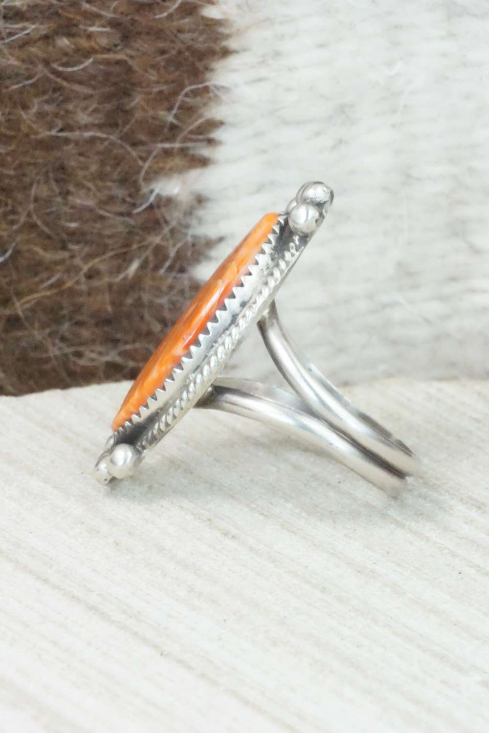 Spiny Oyster & Sterling Silver Ring - Selina Warner - Size 8.25