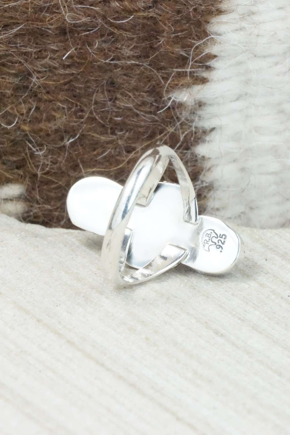 Onyx and Sterling Silver Ring - Grace Kenneth - Size 7.25