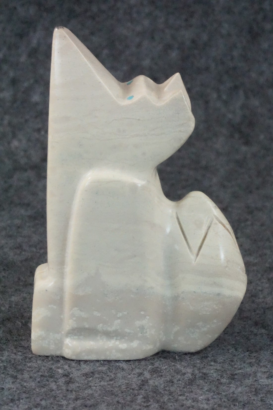 Coyote Zuni Fetish Carving - Gilbert Lonjose