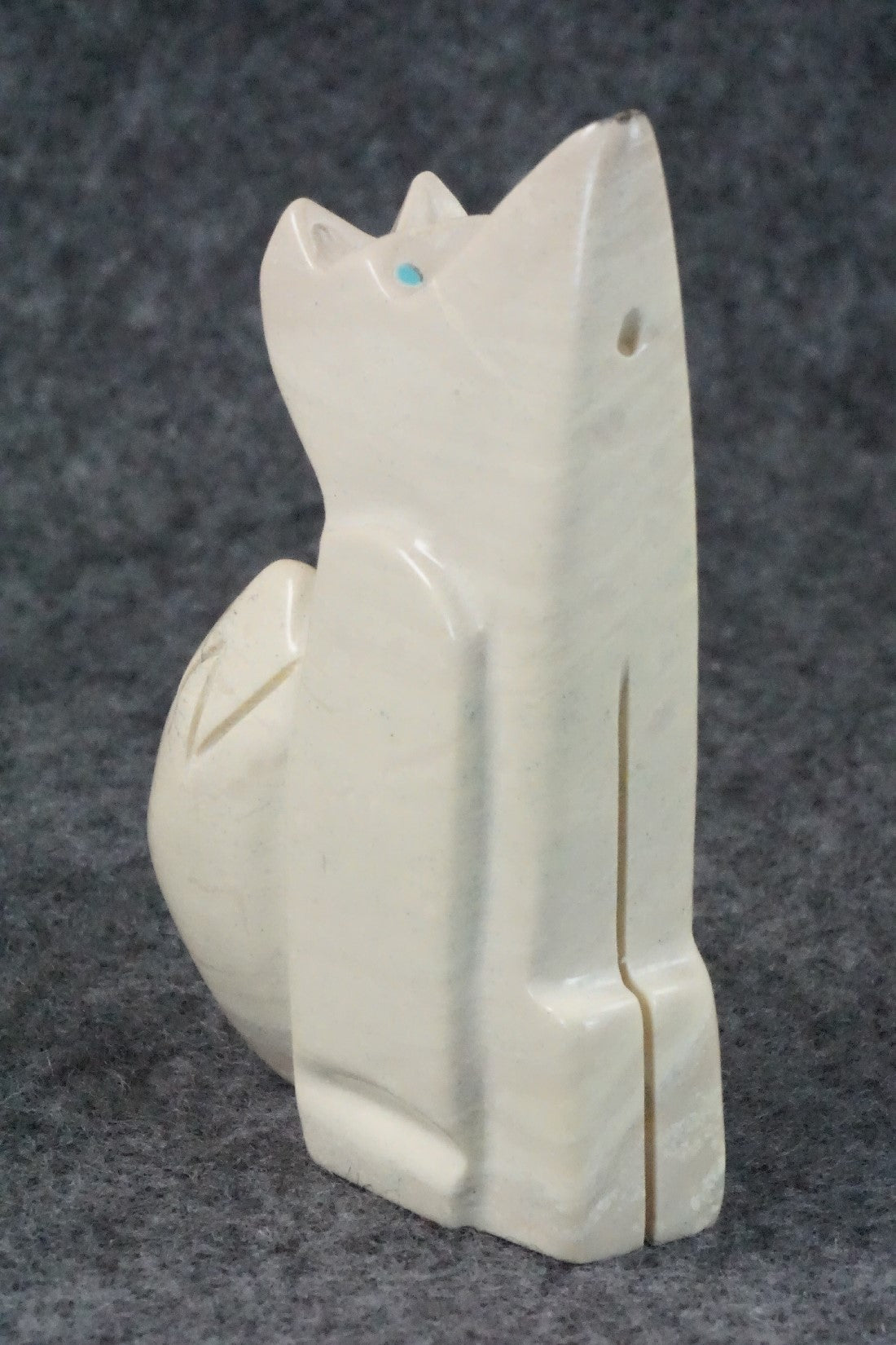 Coyote Zuni Fetish Carving - Gilbert Lonjose