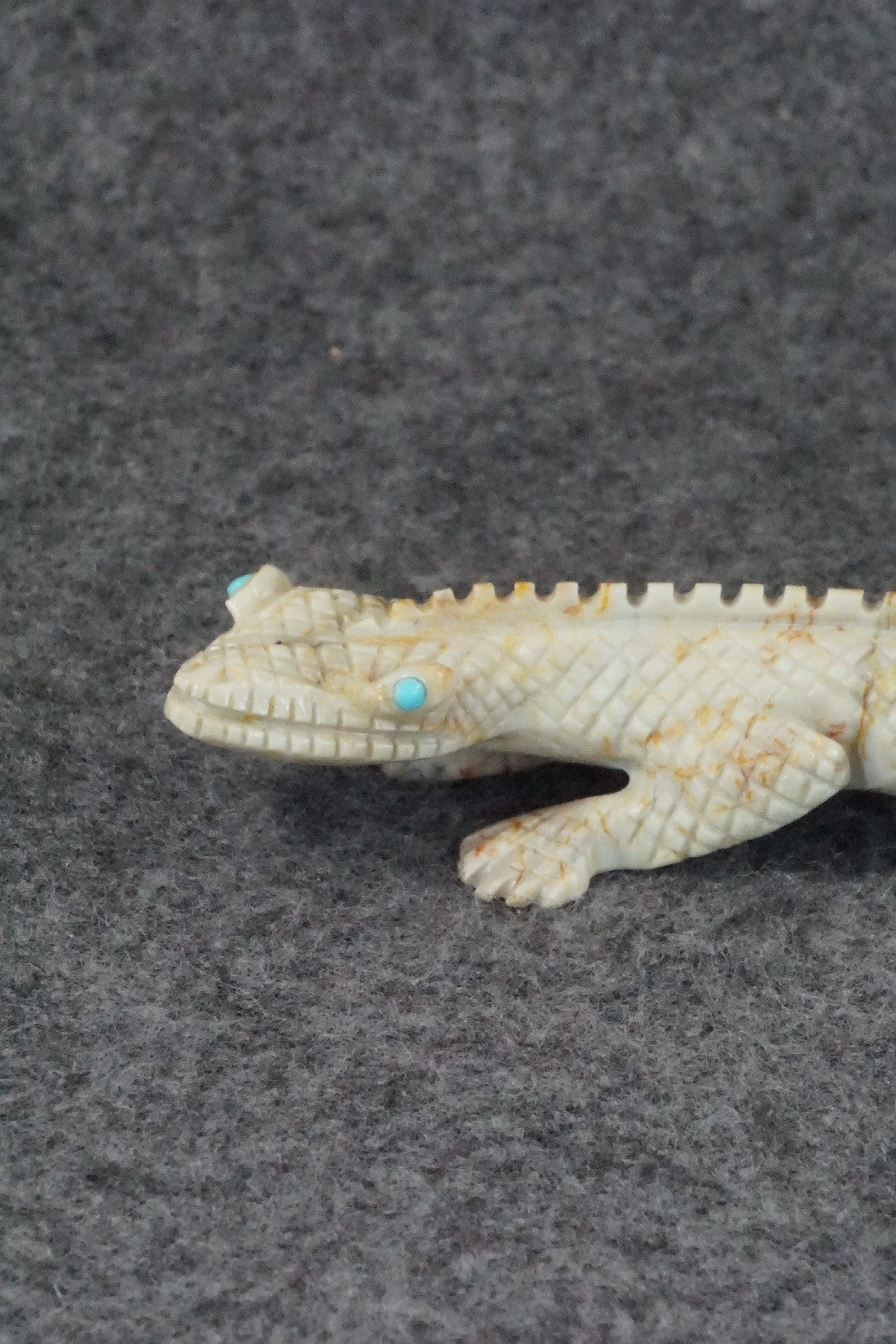 Lizard Zuni Fetish Carving - Lance Cheama