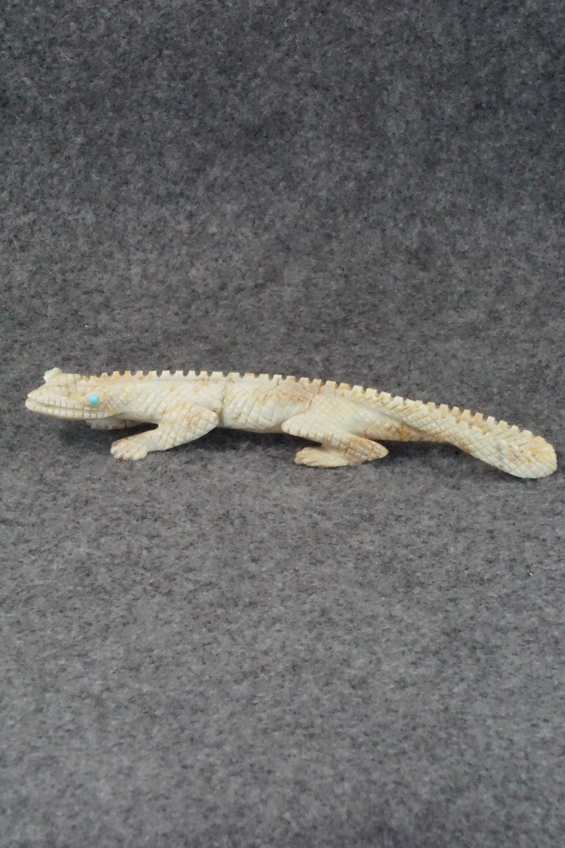 Lizard Zuni Fetish Carving - Lance Cheama