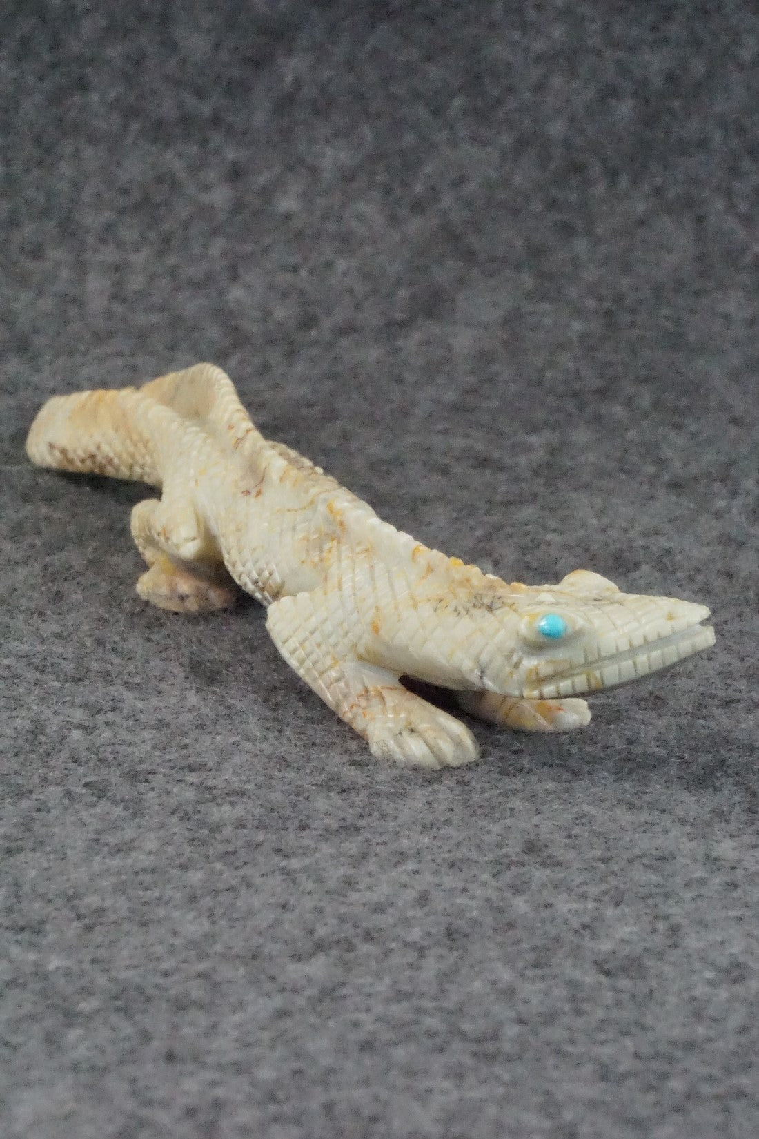Lizard Zuni Fetish Carving - Lance Cheama