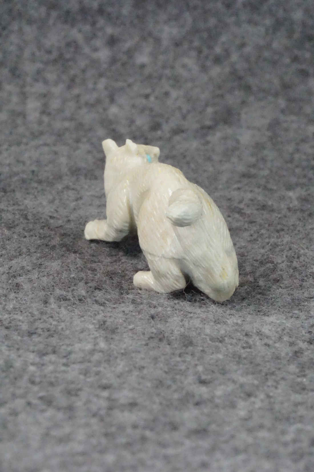 Mountain Lion Zuni Fetish Carving - Lance Cheama
