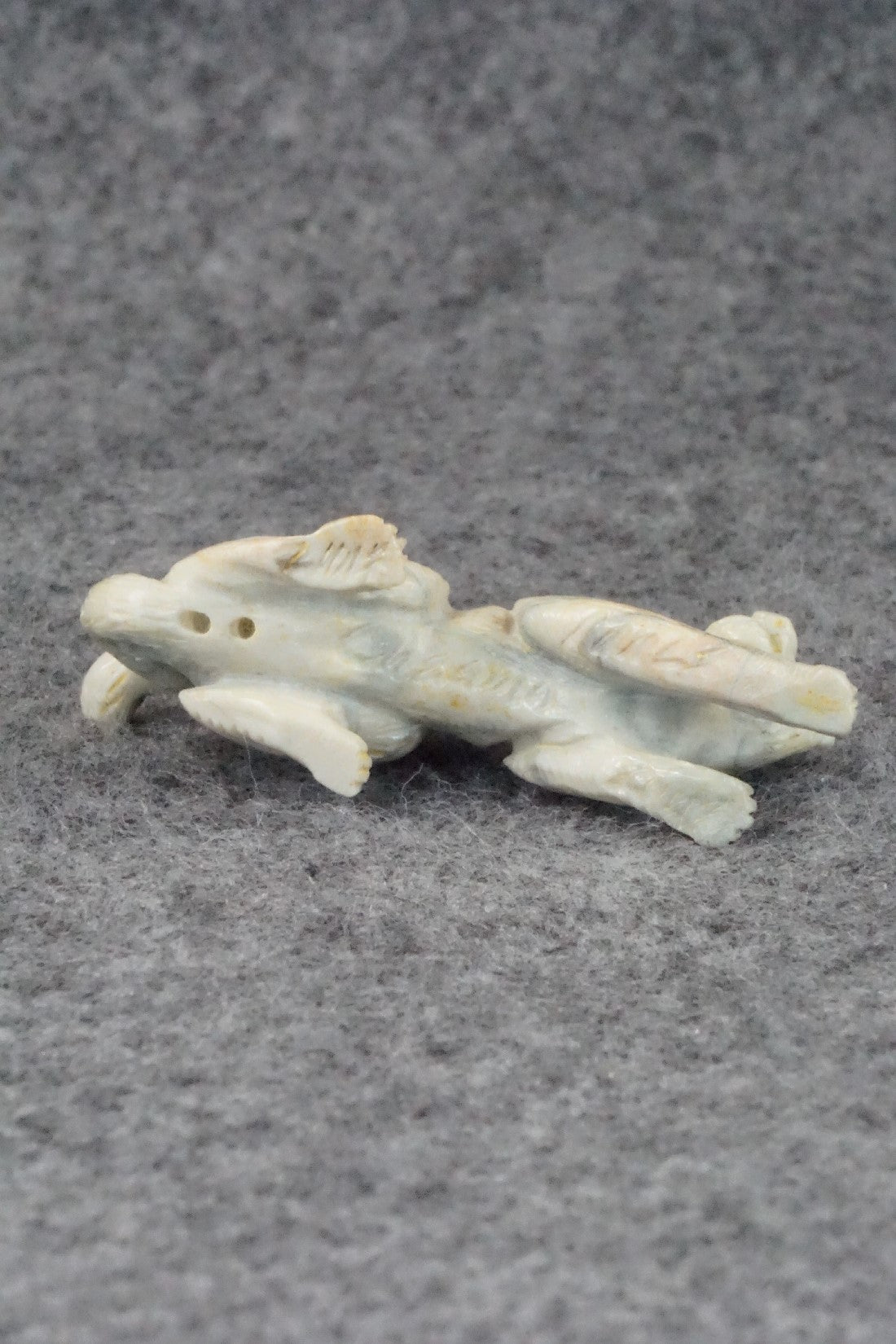 Mountain Lion Zuni Fetish Carving - Lance Cheama