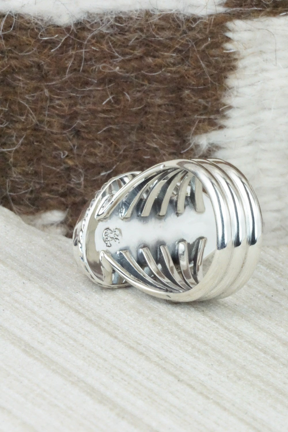 Spiny Oyster & Sterling Silver Ring - Mike Smith - Size 9.75