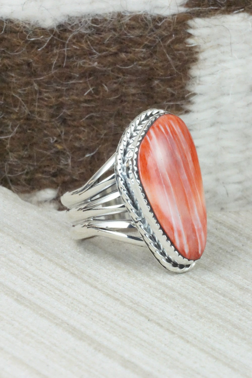 Spiny Oyster & Sterling Silver Ring - Mike Smith - Size 9.75