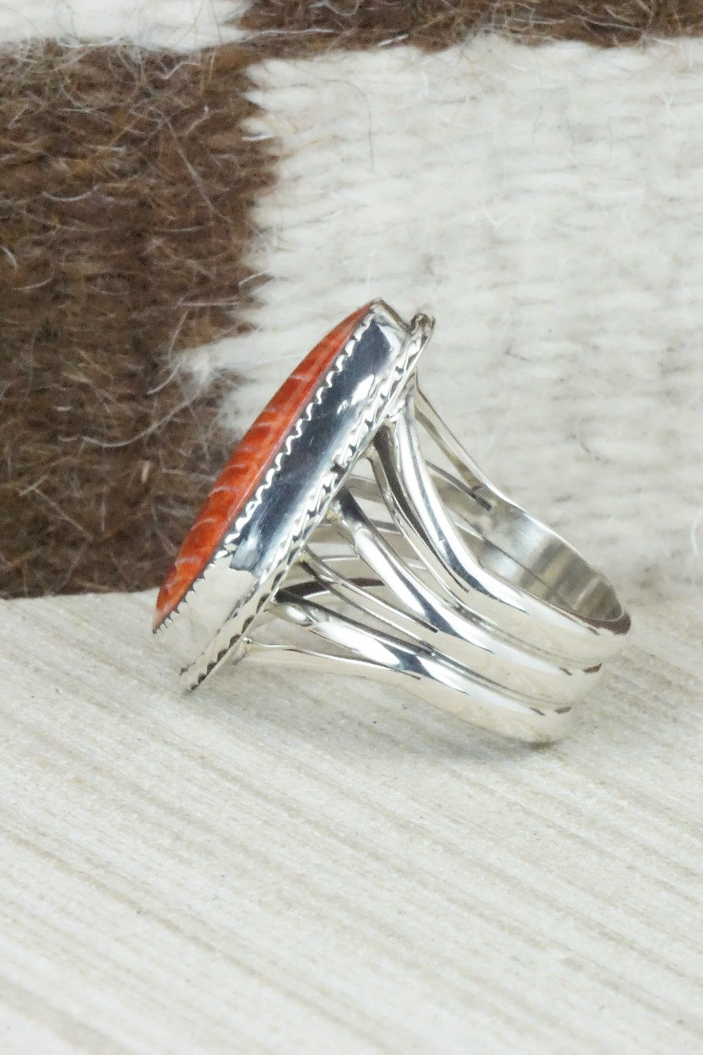 Spiny Oyster & Sterling Silver Ring - Mike Smith - Size 9.5