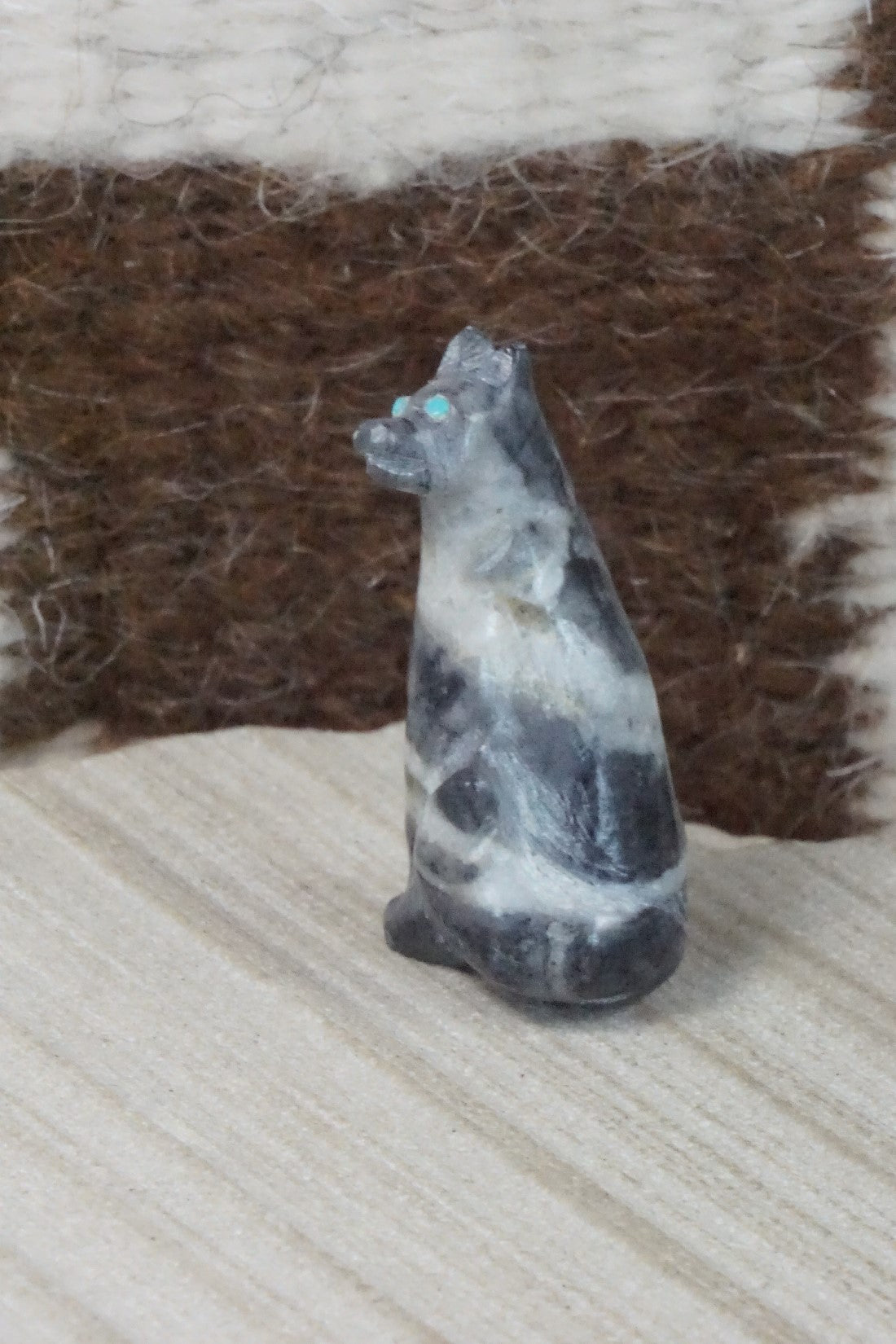 Dog Zuni Fetish Carving - Cody Nastacio