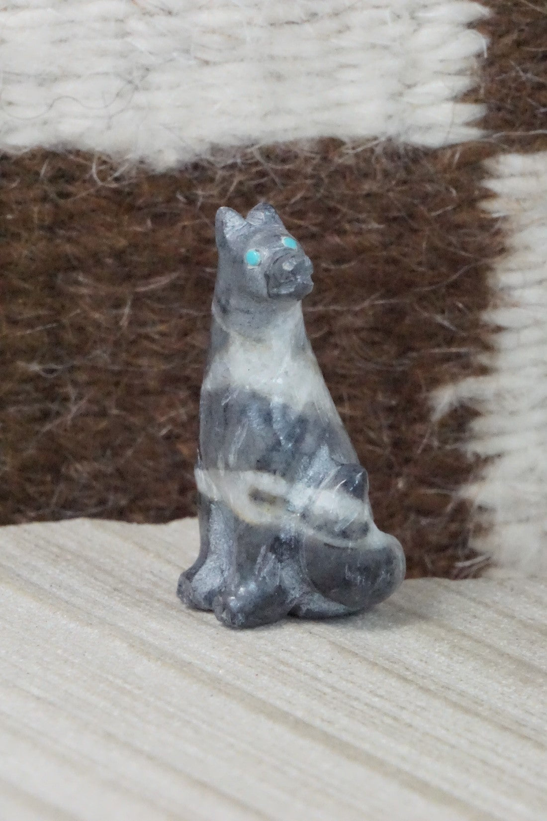 Dog Zuni Fetish Carving - Cody Nastacio