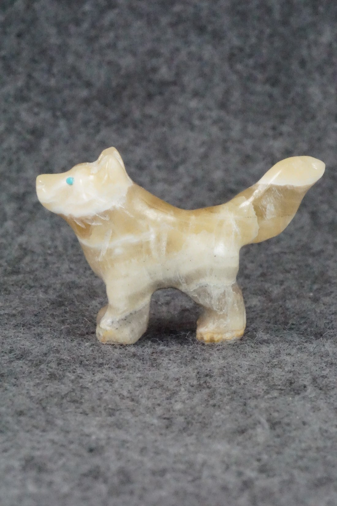 Dog Zuni Fetish Carving - Cody Nastacio