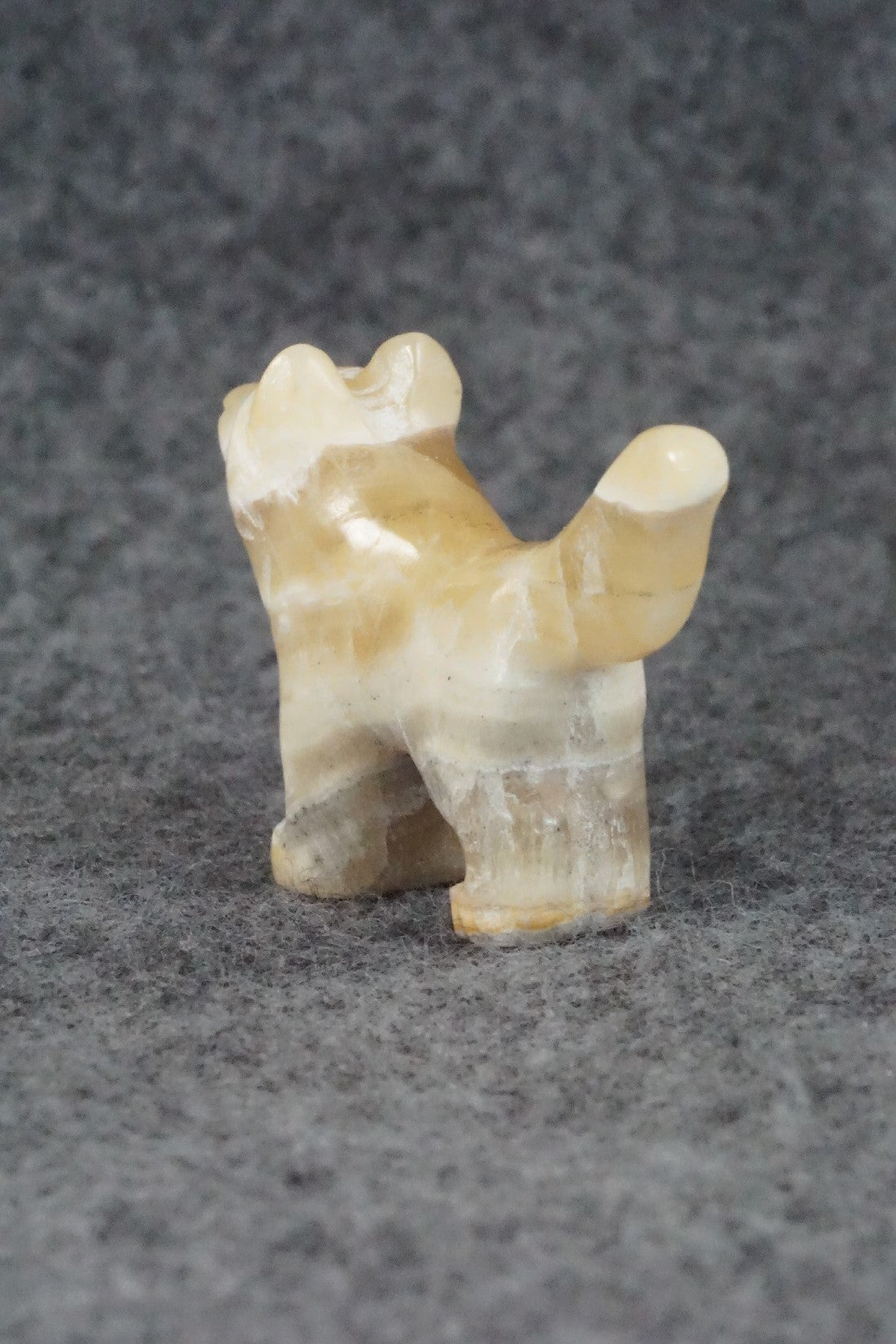 Dog Zuni Fetish Carving - Cody Nastacio