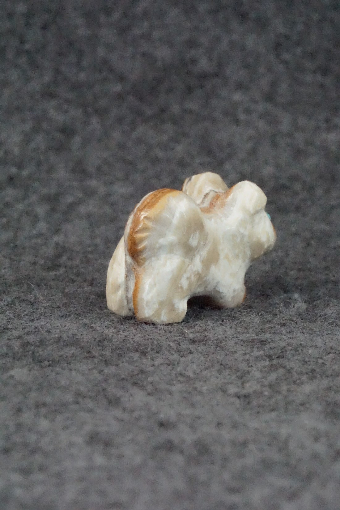 Dog Zuni Fetish Carving - Cody Nastacio