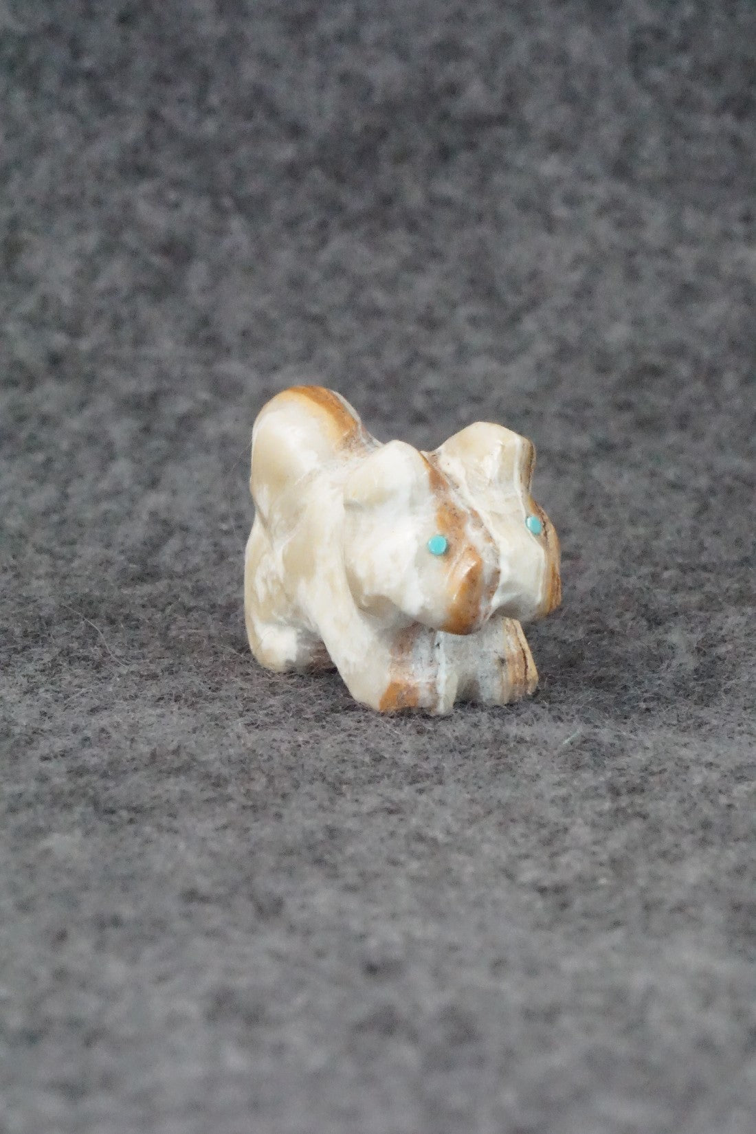 Dog Zuni Fetish Carving - Cody Nastacio