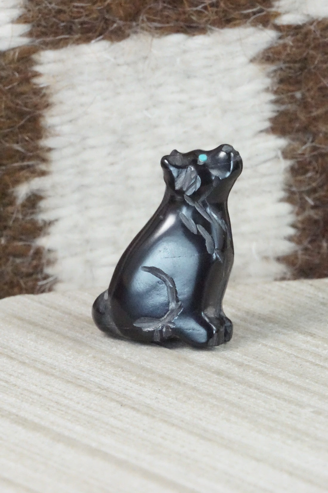 Dog Zuni Fetish Carving - Cody Nastacio