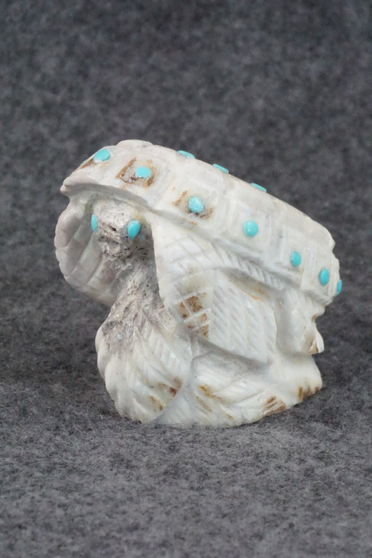 Turtle Zuni Fetish Carving - Garrick Weeka