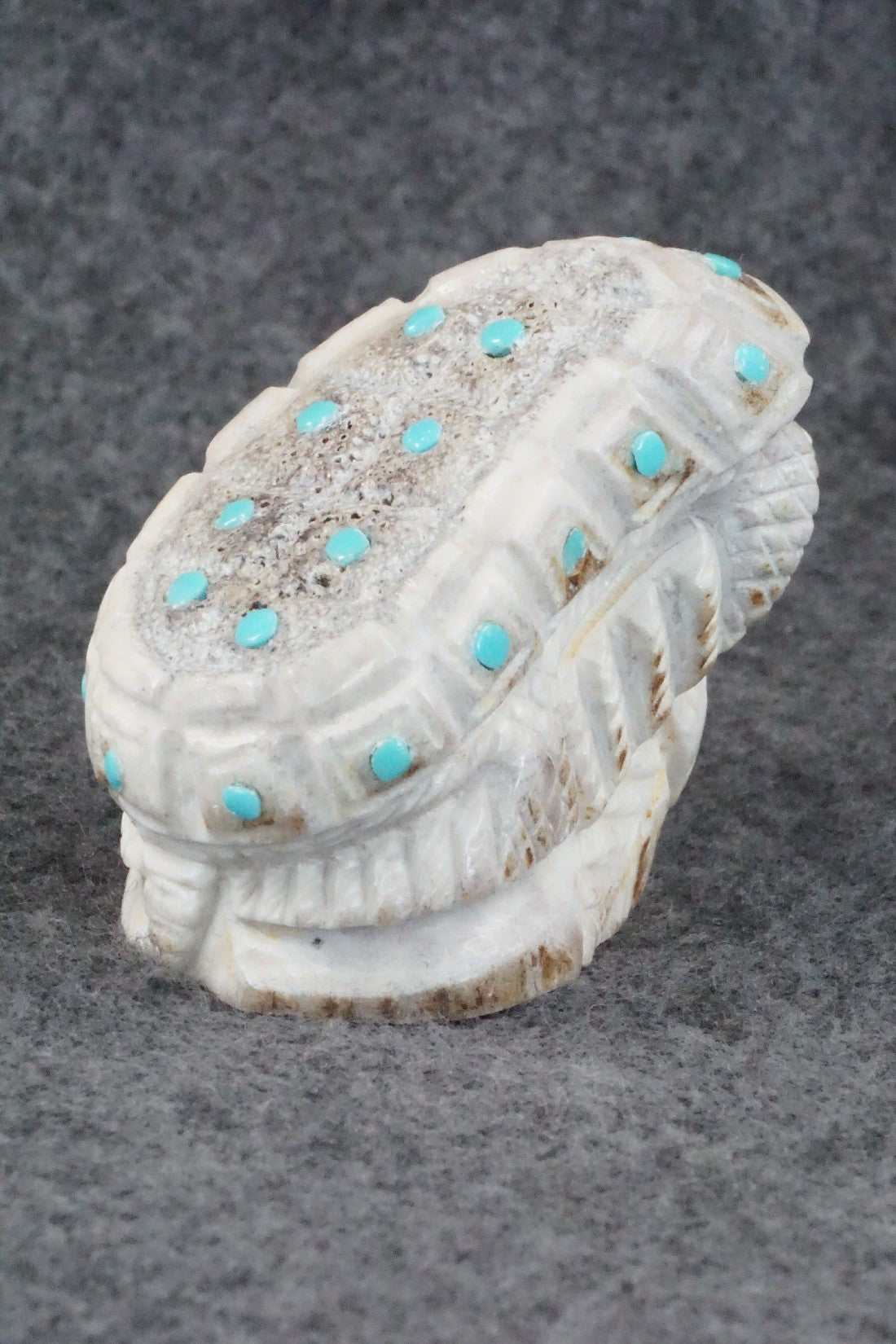 Turtle Zuni Fetish Carving - Garrick Weeka