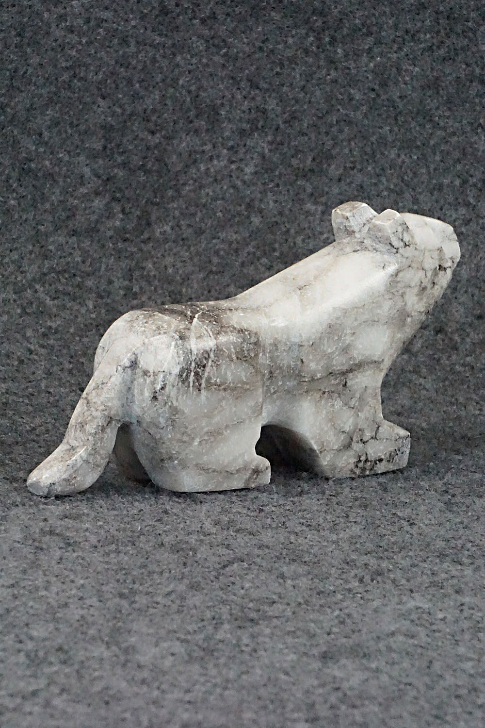 Mountain Lion Zuni Fetish Carving - Cameron Nastacio
